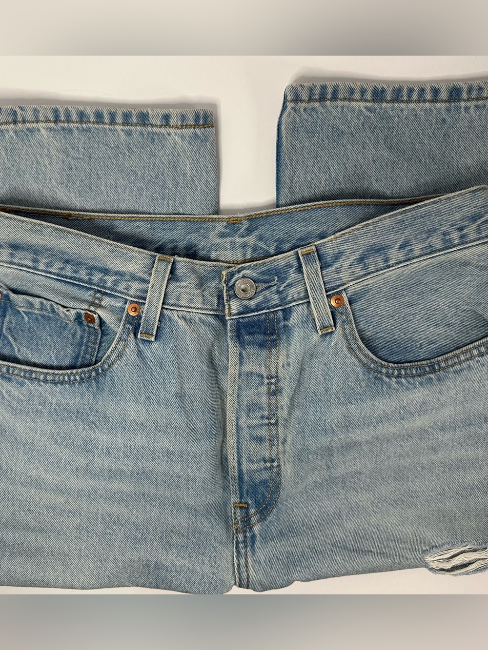 Levi’s 501 Button Fly Distressed Jeans – Women’s 30x30